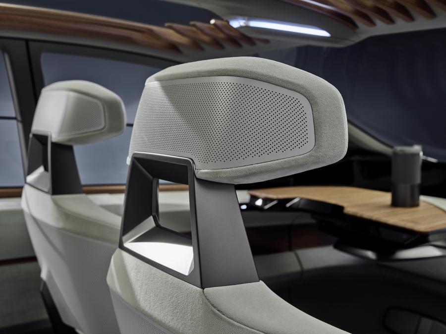 Детали интерьера Audi AI:ME 2019 года  (фото 27 из 104)